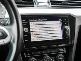 Volkswagen Passat thumbnail 37