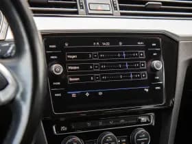 Volkswagen Passat thumbnail 38