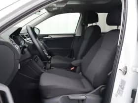 Volkswagen Tiguan thumbnail 4