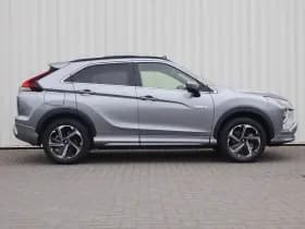 Mitsubishi Eclipse Cross thumbnail 3
