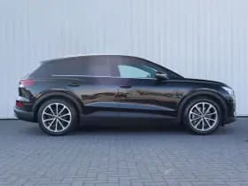 Audi Q4 e-tron thumbnail 3
