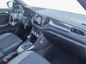 Volkswagen T-Roc thumbnail 19