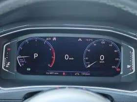Volkswagen T-Roc thumbnail 26