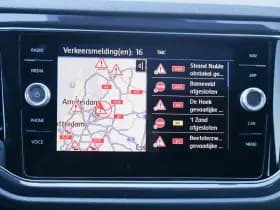 Volkswagen T-Roc thumbnail 28