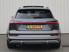 Audi e-tron thumbnail 12