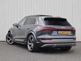 Audi e-tron thumbnail 13