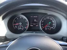 Volkswagen Golf thumbnail 19