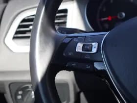 Volkswagen Golf thumbnail 20