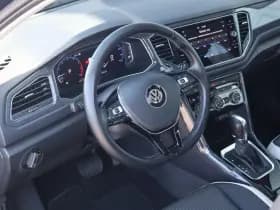 Volkswagen T-Roc thumbnail 19