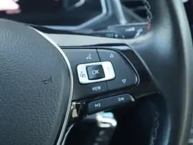 Volkswagen T-Roc thumbnail 25