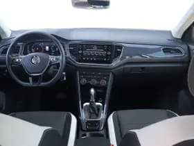 Volkswagen T-Roc thumbnail 5