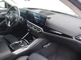 BMW i4 thumbnail 31