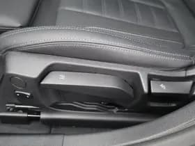 BMW i4 thumbnail 34