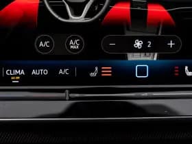 Volkswagen Golf thumbnail 27