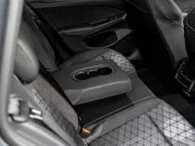 Volkswagen Golf thumbnail 32