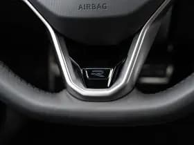 Volkswagen Golf thumbnail 35