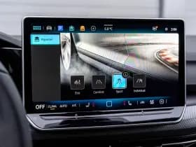Volkswagen Golf thumbnail 45