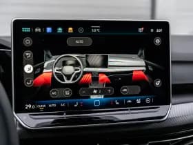 Volkswagen Golf thumbnail 49
