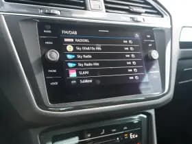 Volkswagen Tiguan thumbnail 35