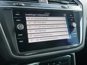 Volkswagen Tiguan thumbnail 36