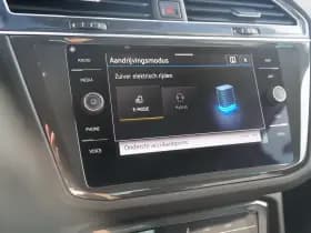 Volkswagen Tiguan thumbnail 40