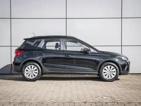 SEAT Arona thumbnail 3