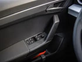 SEAT Arona thumbnail 32