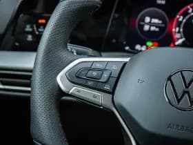 Volkswagen Golf thumbnail 20