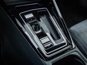 Volkswagen Golf thumbnail 28