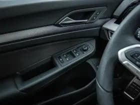 Volkswagen Golf thumbnail 33