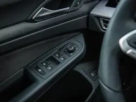 Volkswagen Golf thumbnail 34