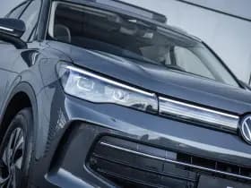 Volkswagen Tiguan thumbnail 8