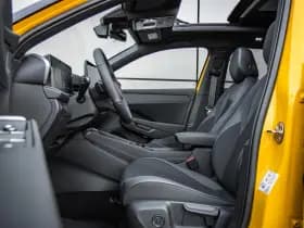 Volkswagen T-Roc thumbnail 4