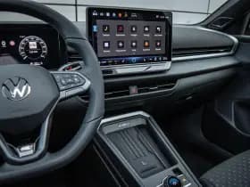 Volkswagen T-Roc thumbnail 35