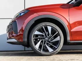 Volkswagen T-Roc thumbnail 12