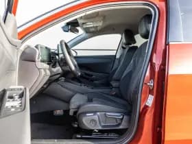 Volkswagen T-Roc thumbnail 21
