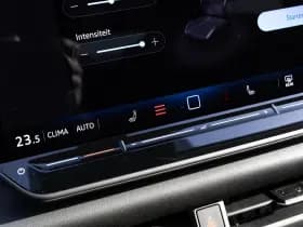 Volkswagen T-Roc thumbnail 43