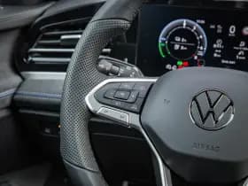 Volkswagen Passat thumbnail 22