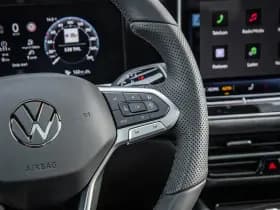 Volkswagen Passat thumbnail 23