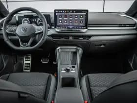 Volkswagen T-Roc thumbnail 5