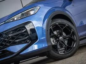 Volkswagen T-Roc thumbnail 7