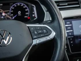 Volkswagen Passat thumbnail 24