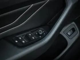Volkswagen Passat thumbnail 33