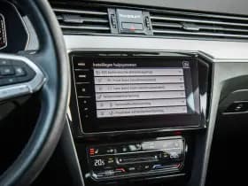 Volkswagen Passat thumbnail 38
