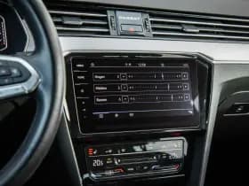 Volkswagen Passat thumbnail 39