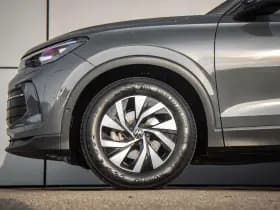 Volkswagen Tiguan thumbnail 13