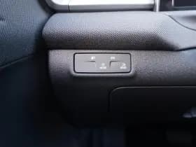 Volkswagen T-Roc thumbnail 31