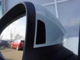 Volkswagen T-Roc thumbnail 60