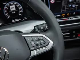 Volkswagen Golf thumbnail 27