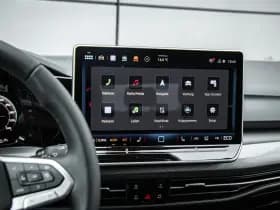 Volkswagen Golf thumbnail 31